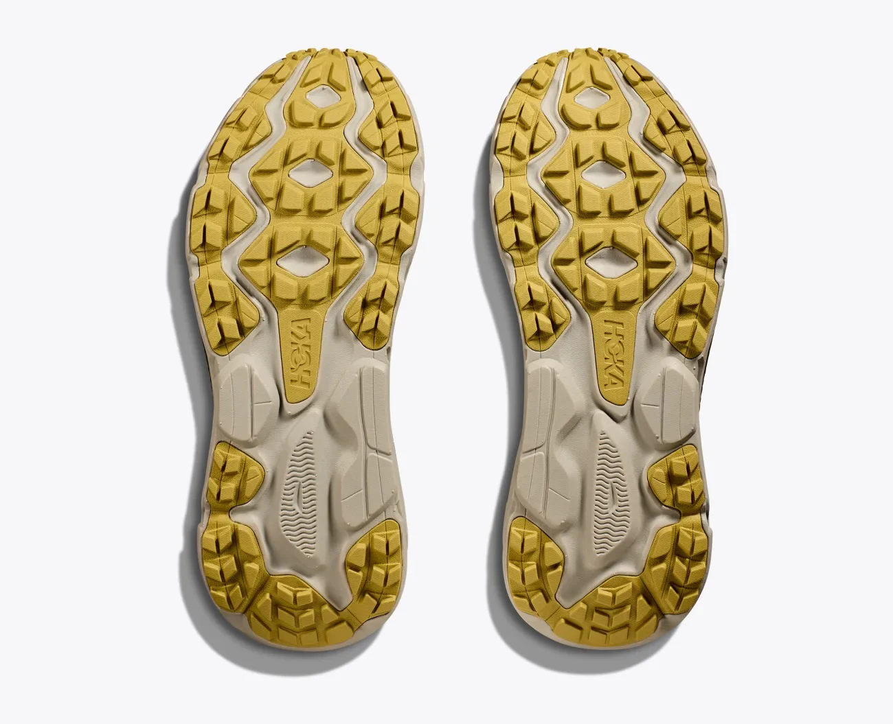 Men's Wide Fit Hoka Challenger 7 Trail Running Trainers - Image 9
