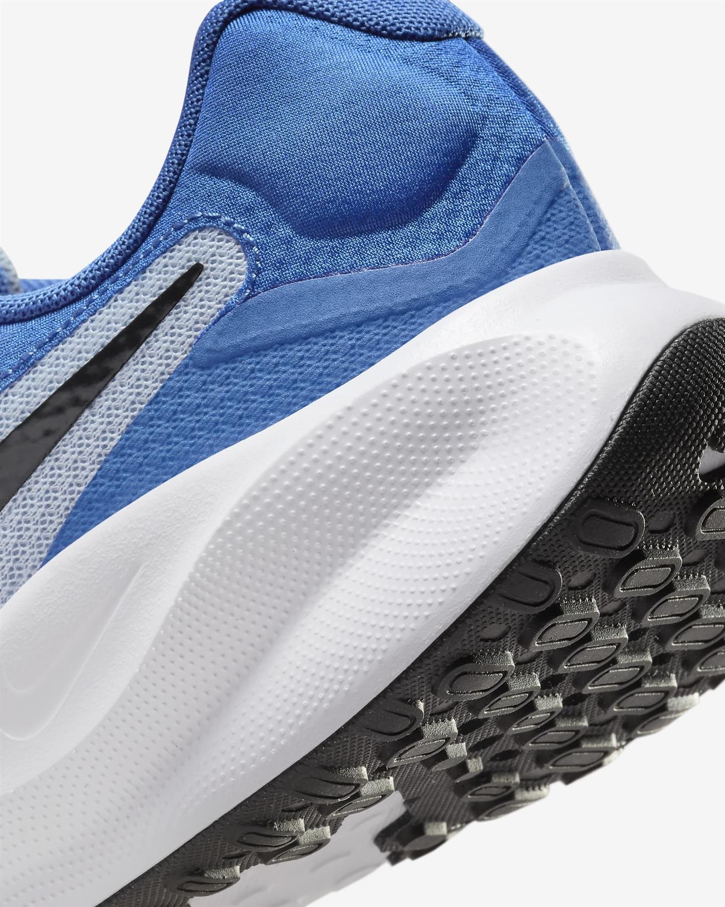 Men's Wide Fit Nike FB8501-402 Revolution 7 Running Trainers - Image 6
