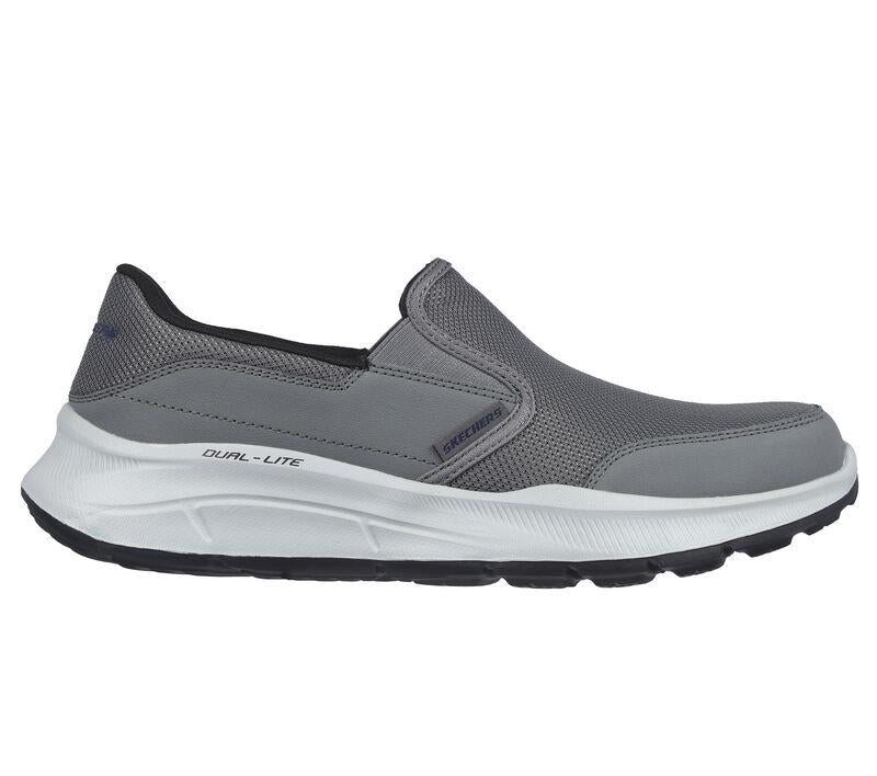 Men's Wide Fit Skechers 232515 Equalizer 5.0 Persistable Walking Trainers - Image 2