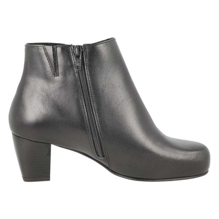 Women's Wide Fit DB Jeannie Heeled Boots - Image 3