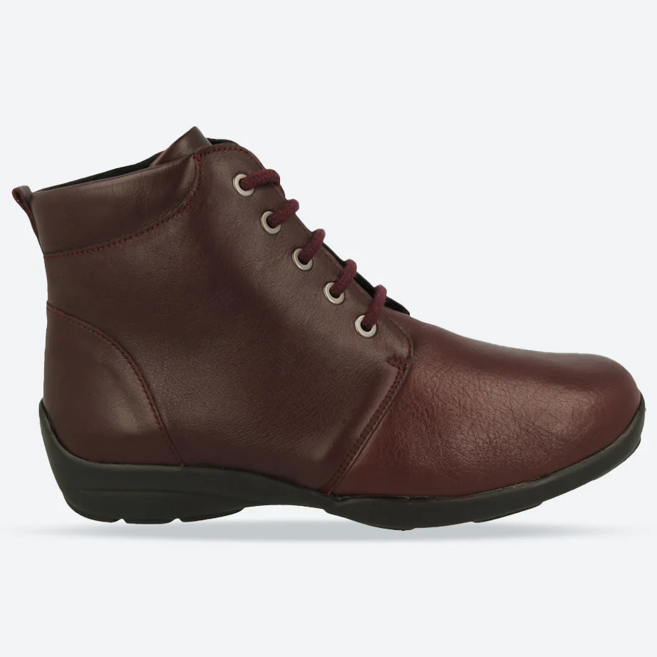 Womens Wide Fit DB Santa Boots - Image 16