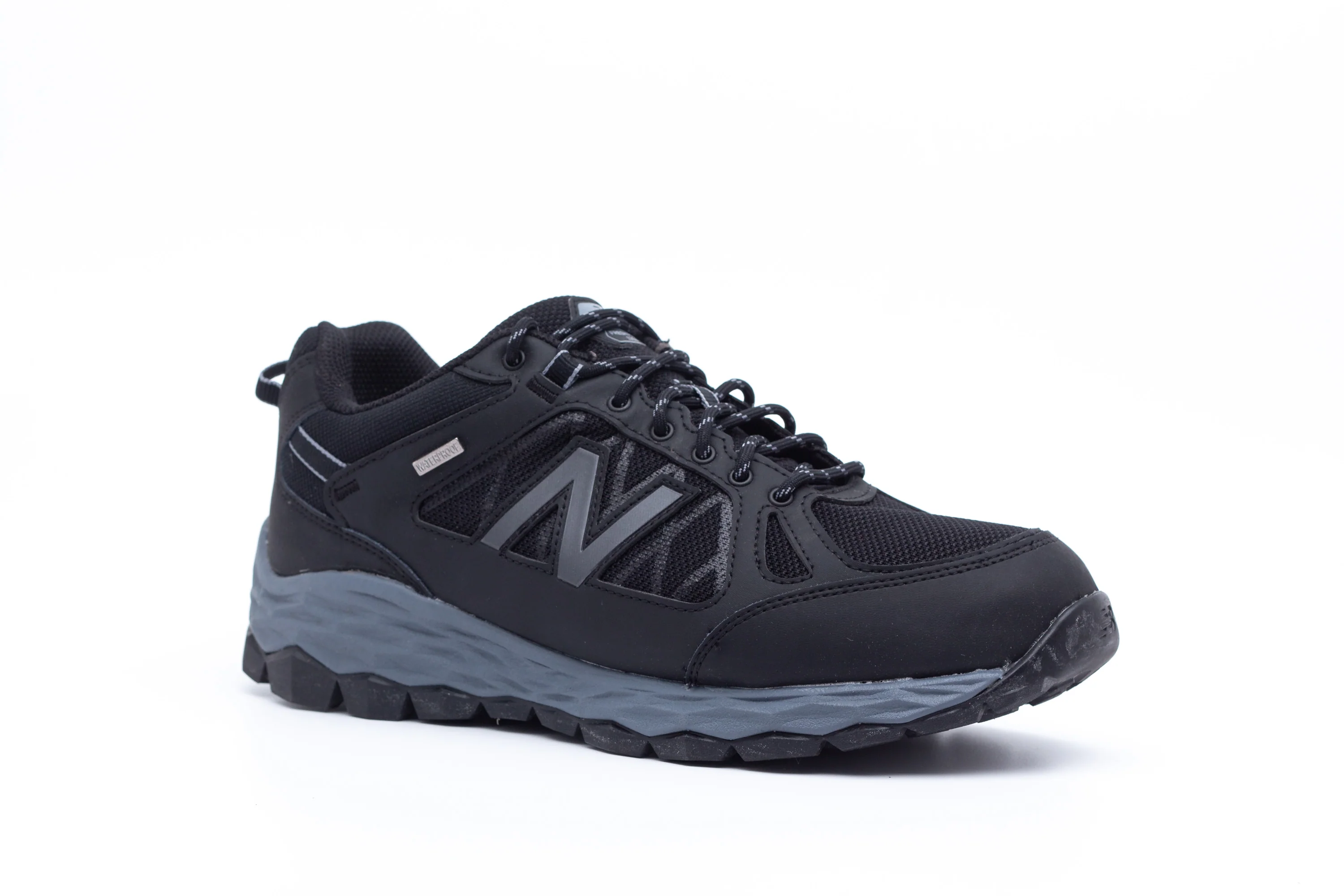 Women's Wide Fit Waterproof New Balance MW1350WL Fresh Foam Trainers - Image 3