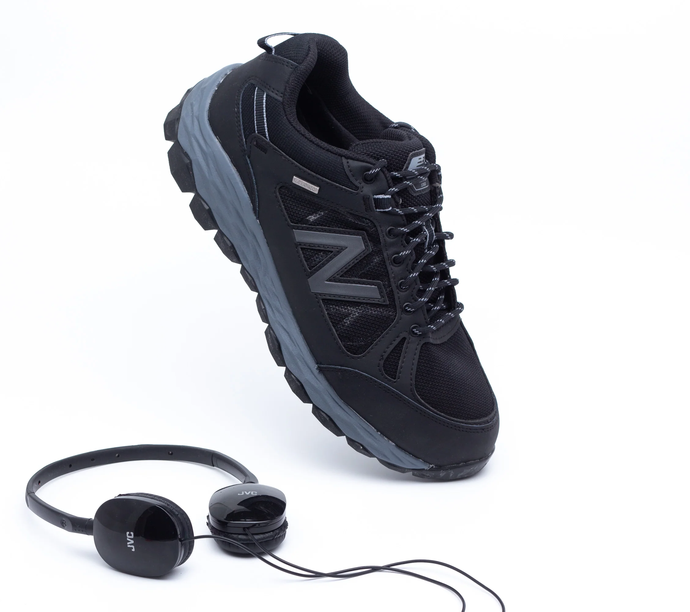 Women's Wide Fit Waterproof New Balance MW1350WL Fresh Foam Trainers - Image 8