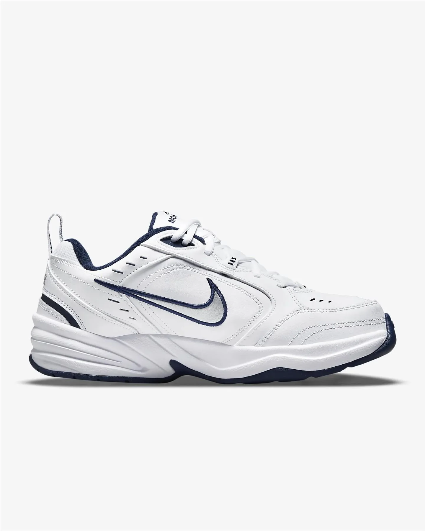 Women's Wide Fit Nike 416355-102 Air Monarch Iv Trainers - Image 2