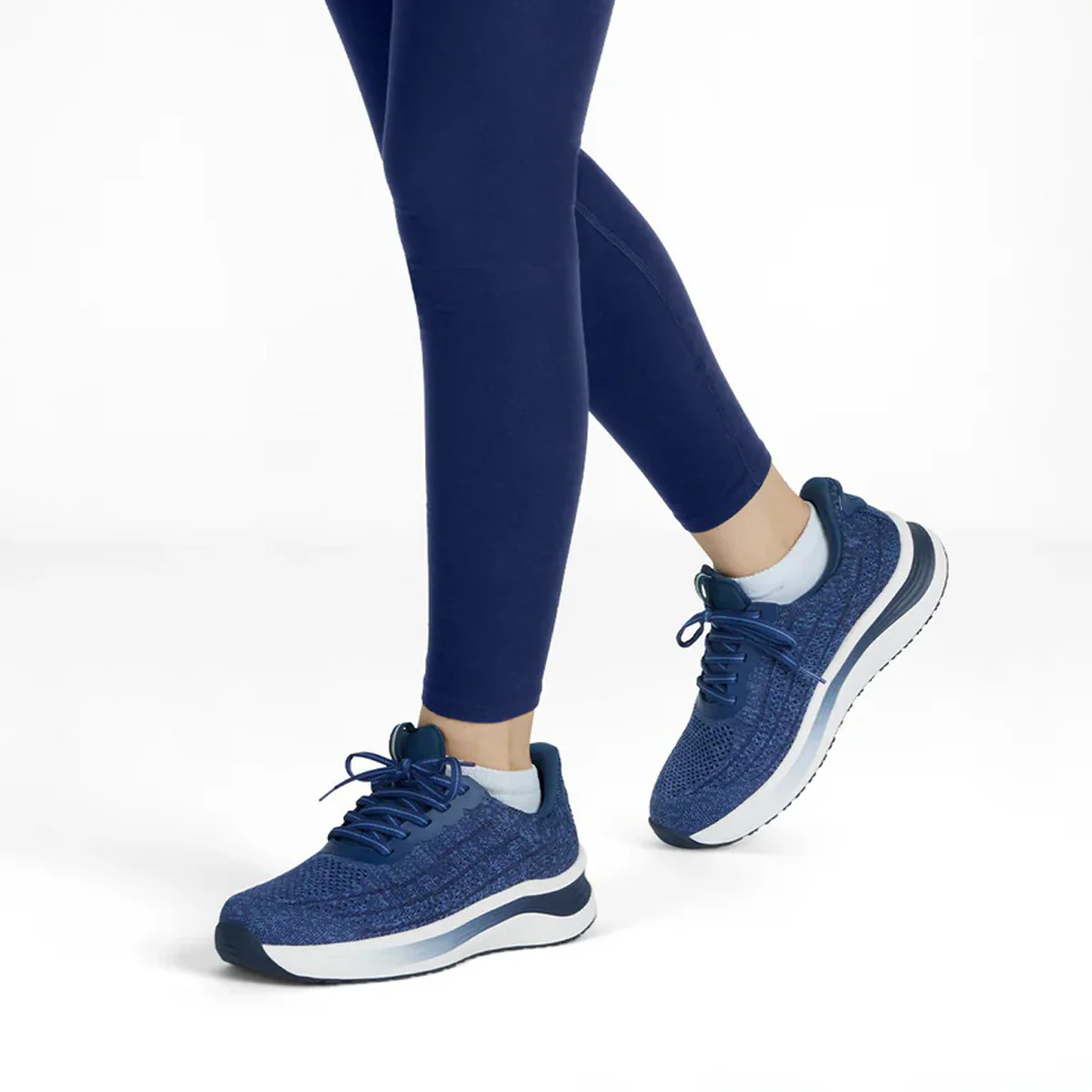 Women's Wide Fit Orthofeet Nira 80027 Hands-free Trainers - Image 4